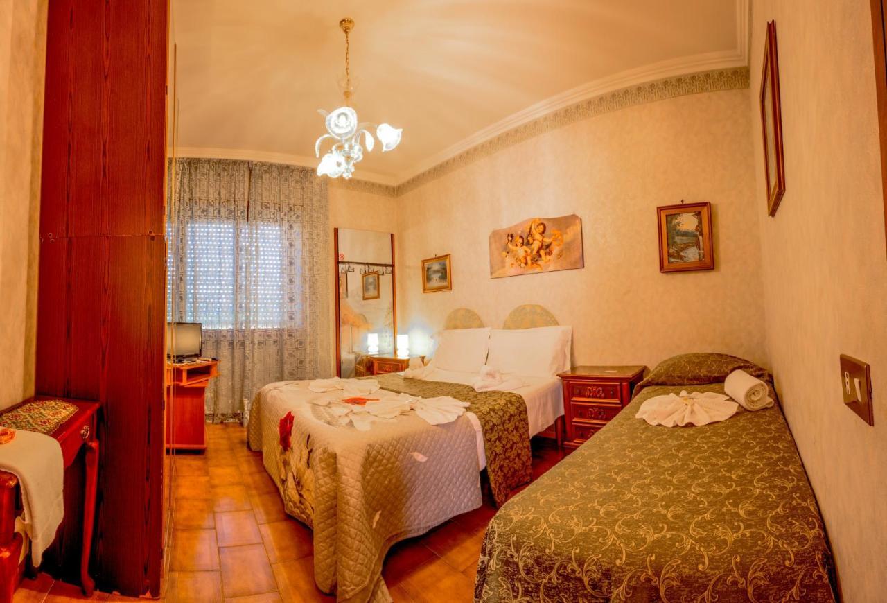 Affittacamere Hillary House Fiumicino