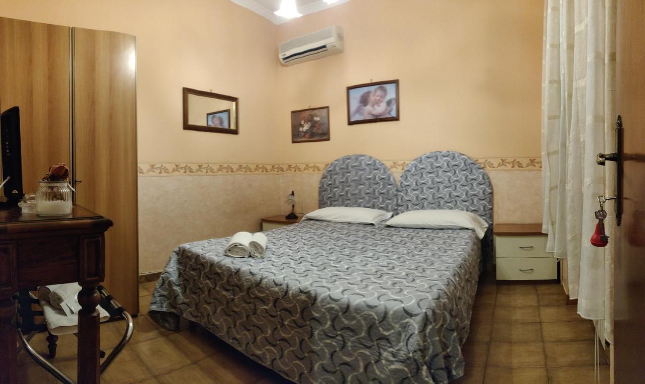 Hillary House 3*